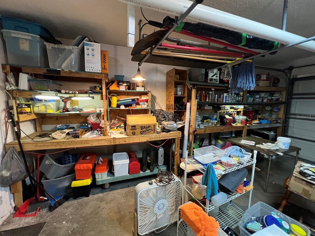 219 Hidden Spg Cir, Kissimmee FL 34743-6122 exterior