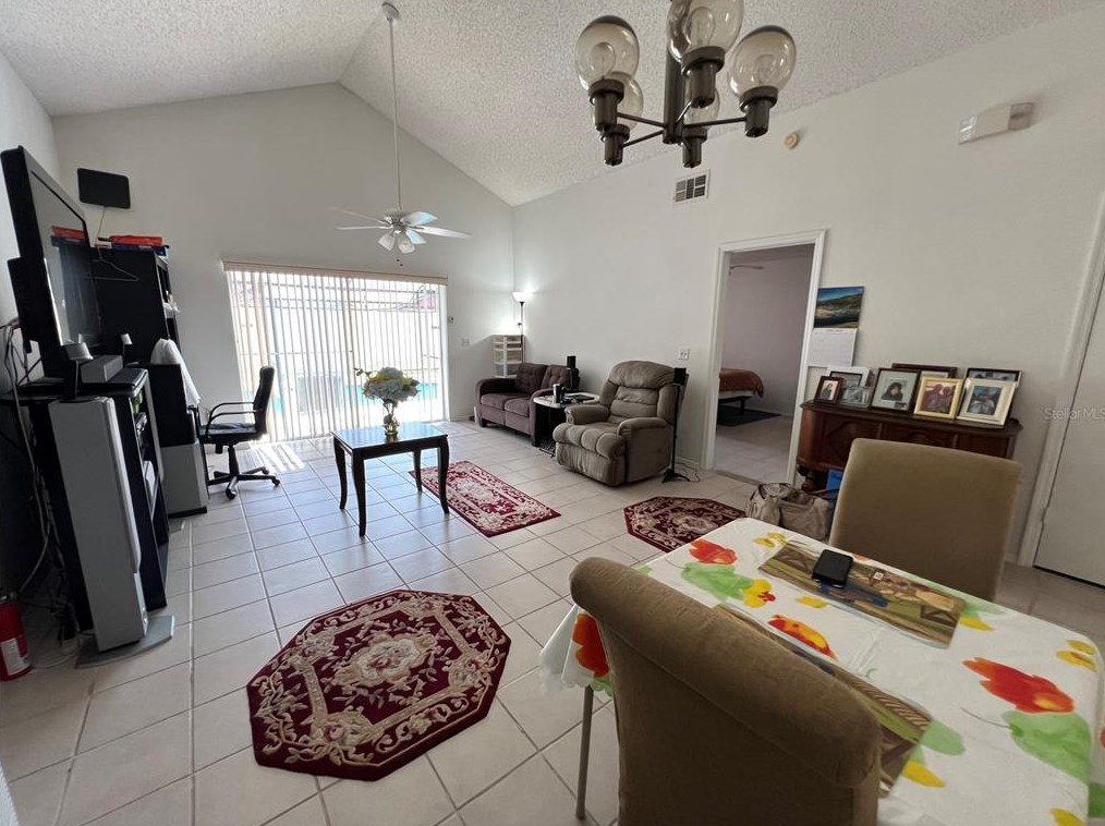 219 Hidden Spg Cir, Kissimmee FL 34743-6122 exterior