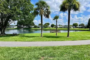 5013 Foxwood Blvd, Lakeland, FL 33810 - Photo 3