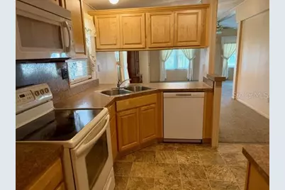 5013 Foxwood Boulevard, Lakeland, FL 33810 - Photo 11