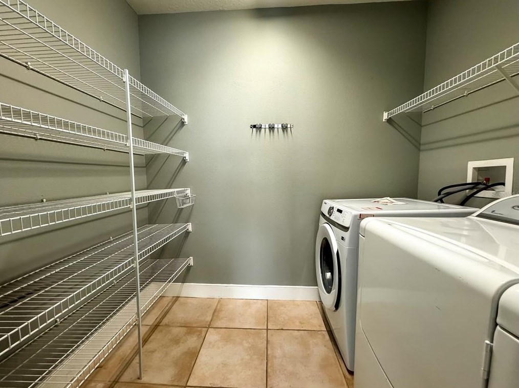 6307 Chickasaw Trl, Orlando FL  32829-8369 exterior