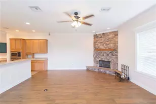 1380 E Lakeshore Blvd, Kissimmee, FL 34744 - Photo 27