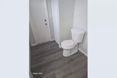 1325 Dunbarton Ct, Kissimmee, FL 34758 - Photo 9