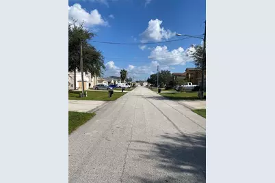 255 Abbotsbury Drive, Kissimmee, FL 34758 - Photo 9