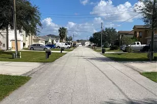 255 Abbotsbury Dr, Kissimmee, FL 34758 - Photo 9