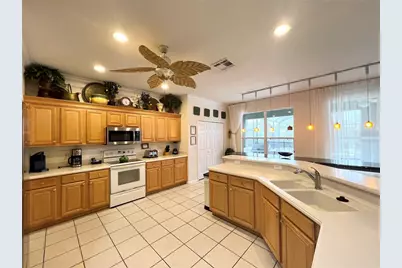 8557 La Isla Drive, Kissimmee, FL 34747 - Photo 13