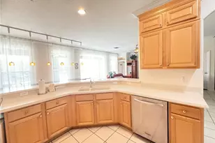 8557 La Isla Dr, Kissimmee, FL 34747 - Photo 15