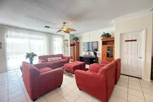 8557 La Isla Dr, Kissimmee, FL 34747 - Photo 9