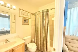 8557 La Isla Dr, Kissimmee, FL 34747 - Photo 7