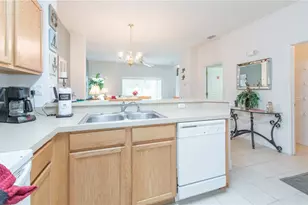 8407 Crystal Cove Cv, Kissimmee, FL 34747 - Photo 9