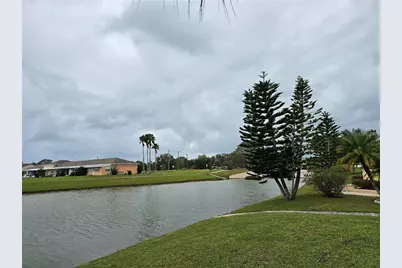 915 Club Circle, Lakeshore, FL 33854 - Photo 15