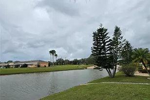 915 Club Cir, Lakeshore, FL 33854 - Photo 15