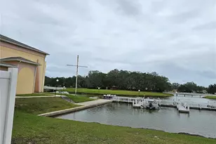 915 Club Cir, Lakeshore, FL 33854 - Photo 17