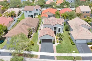 624 NE Stanton Dr, Weston, FL 33326 - Photo 5