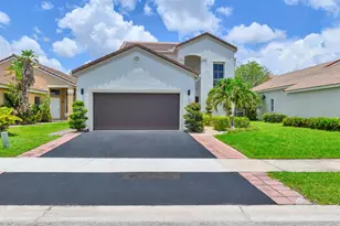 624 NE Stanton Dr, Weston, FL 33326 - Photo 1