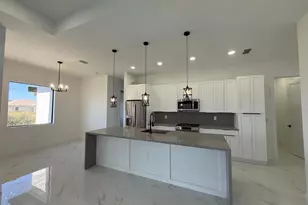 1320 NE 14th Ave, Cape Coral, FL 33909 - Photo 5