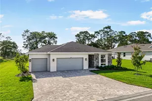 9071 Players Dr, Weeki Wachee, FL 34613 - Photo 1