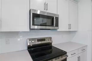 9093 Players Dr, Weeki Wachee, FL 34613 - Photo 5