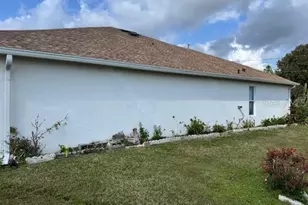 813 Halifax Dr, Kissimmee, FL 34758 - Photo 5