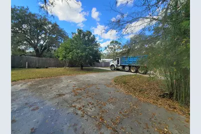 610 Buckley Drive, Kissimmee, FL 34741 - Photo 11