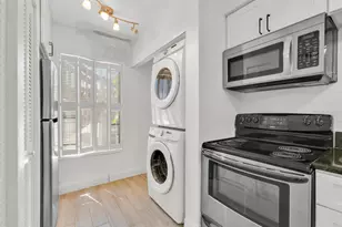 5311 Burning Tree Dr, Orlando, FL 32811 - Photo 13