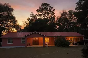 912 NE 144th Ct, Silver Springs, FL 34488 - Photo 1