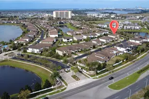 10902 Citron Oaks Dr, Orlando, FL 32836 - Photo 9