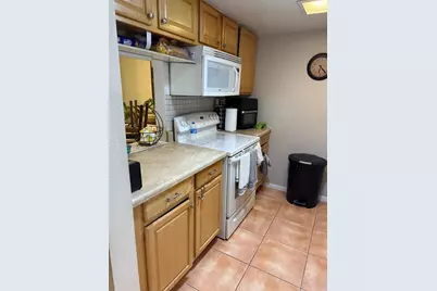 3240 S Semoran Boulevard #14, Orlando, FL 32822 - Photo 3