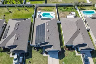 649 Meadow Pointe Dr, Haines City, FL 33844 - Photo 3