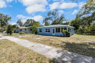 1724 Harbor Dr, Clearwater, FL 33755 - Photo 1