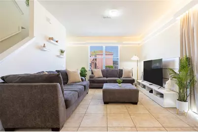 561 Las Fuentes Drive, Kissimmee, FL 34746 - Photo 3