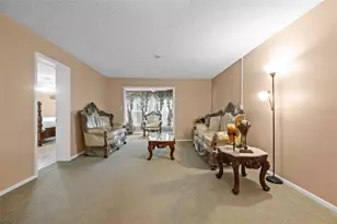 333 Lake Howard Dr NW, Winter Haven, FL 33880 - Photo 9