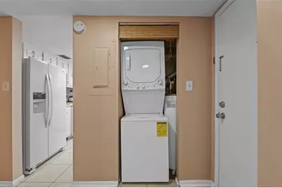 333 Lake Howard Dr NW #204D, Winter Haven, FL 33880 - Photo 27