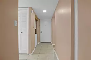 333 Lake Howard Dr NW, Winter Haven, FL 33880 - Photo 5