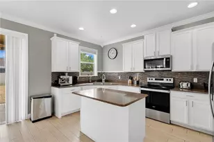 3523 Rhapsody St, Saint Cloud, FL 34772 - Photo 7