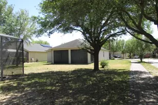 563 Lake Davenport Cir, Davenport, FL 33837 - Photo 19