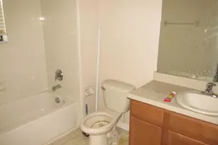 563 Lake Davenport Cir, Davenport, FL 33837 - Photo 13