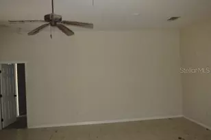 563 Lake Davenport Cir, Davenport, FL 33837 - Photo 3