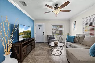 2912 W Frierson Ave W, Tampa, FL 33614 - Photo 11