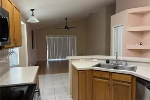 633 Cypress Tree Ct, Orlando, FL 32825 - Photo 11