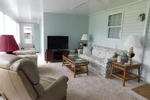 1385 Pine Island Dr S, Saint Cloud, FL 34771 - Photo 3