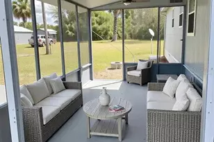 126 Cypress St, Crescent City, FL 32112 - Photo 3