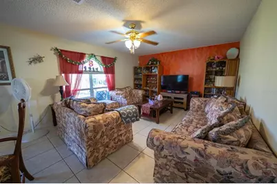 905 Gloucester Court, Kissimmee, FL 34758 - Photo 7