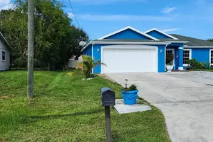 201 NW Goldcoast Ave, Port Saint Lucie, FL 34983 - Photo 3