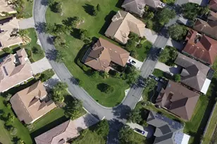 469 Sorrento Rd, Kissimmee, FL 34759 - Photo 49