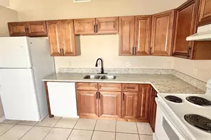 2414 Harbor Town Dr, Kissimmee, FL 34744 - Photo 9