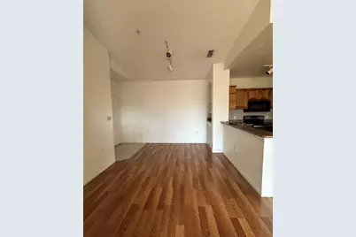 6141 Metrowest Boulevard #303, Orlando, FL 32835 - Photo 9