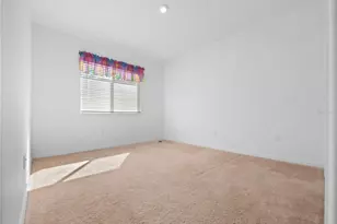 4633 Huron Bay Cir, Kissimmee, FL 34759 - Photo 11