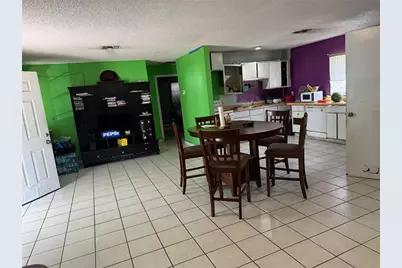 98 Orange Park Boulevard, Lake Wales, FL 33898 - Photo 3