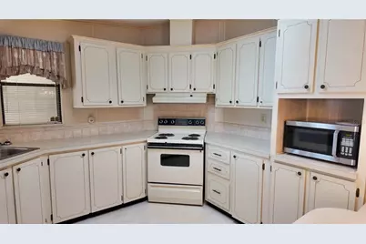 509 Tivoli Park Dr, Davenport, FL 33897 - Photo 9